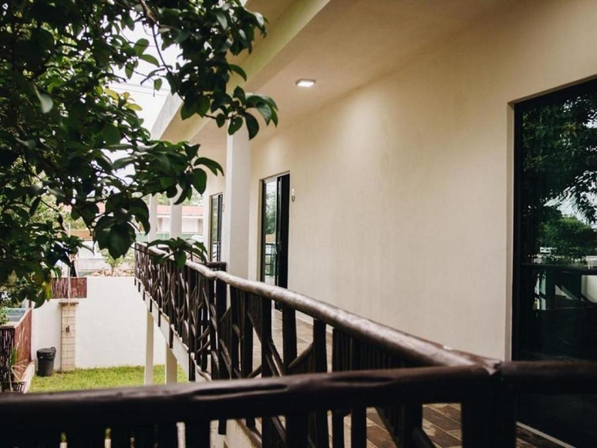 Hotel Brisas Bacalar Exterior photo