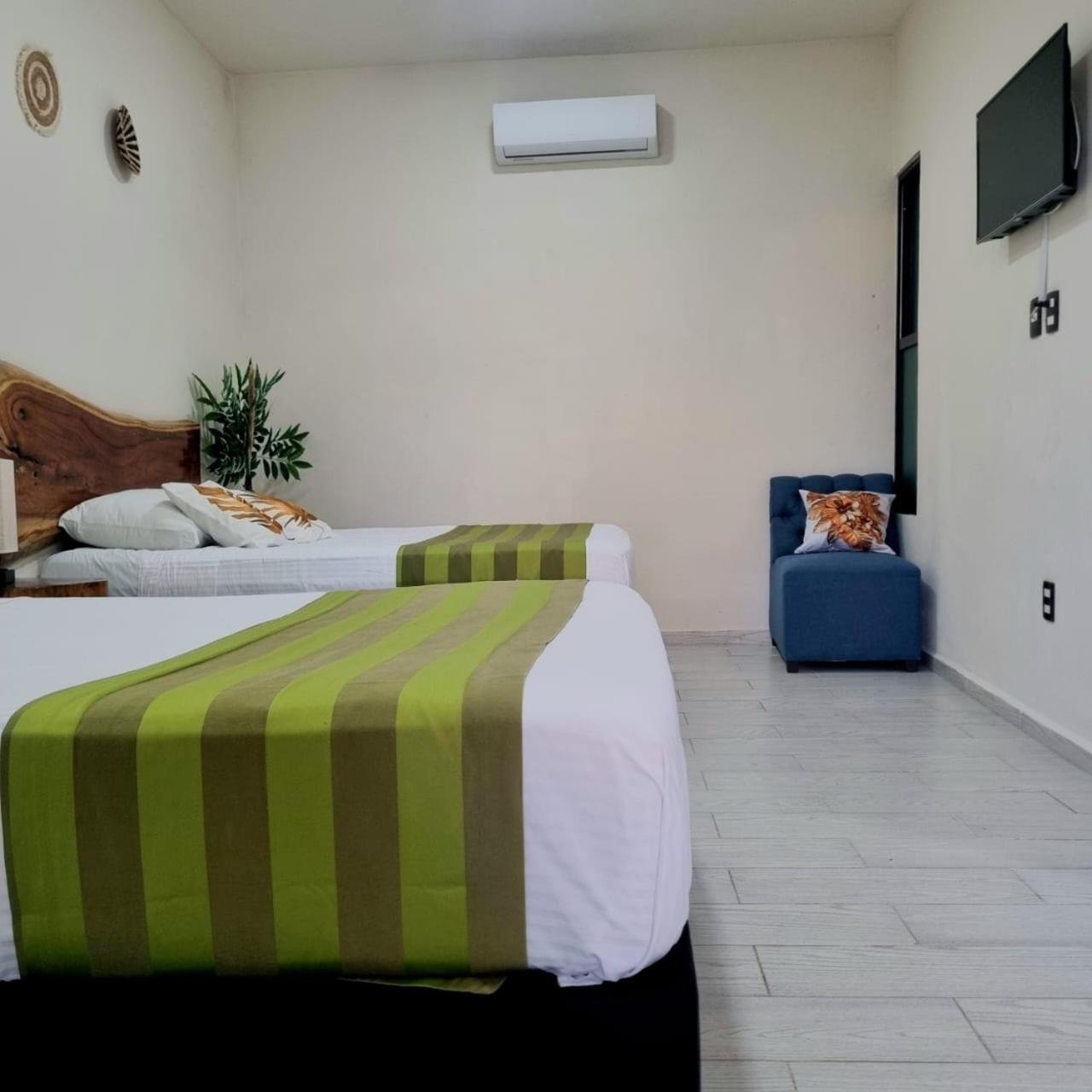 Hotel Brisas Bacalar Exterior photo